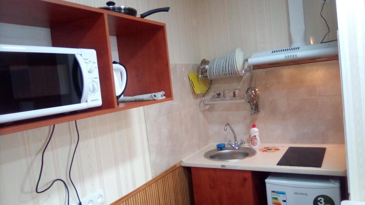 1-Я Слободская, 17А, Угол Проспекта Центрального, 3 Дивана, Wi-Fi, Отдельный Вход. Mîkolaiiv Exterior foto